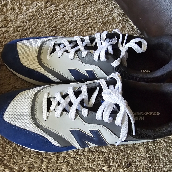 New Balance Men's Sz 16 - Picture 2 of 2